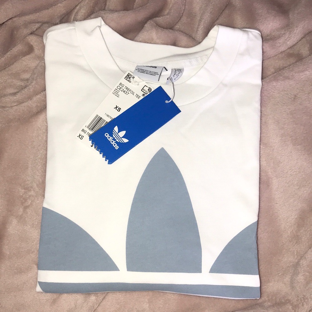 Adidas tee - Picture 3 of 4